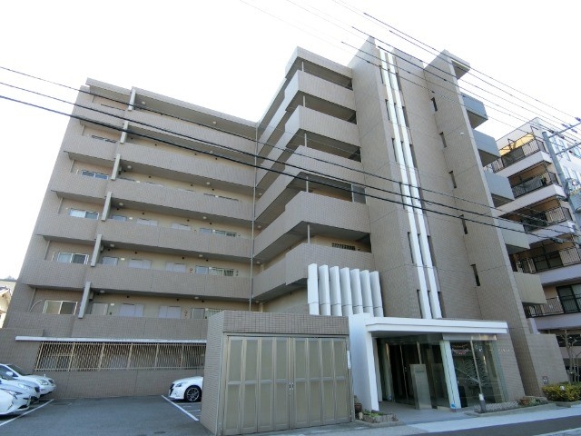 神戸市垂水区川原のマンションの建物外観