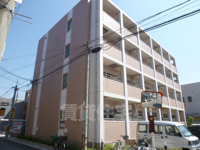 堺市堺区西湊町のマンションの建物外観