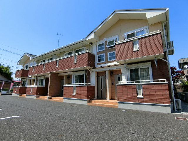 下都賀郡壬生町本丸のアパートの建物外観