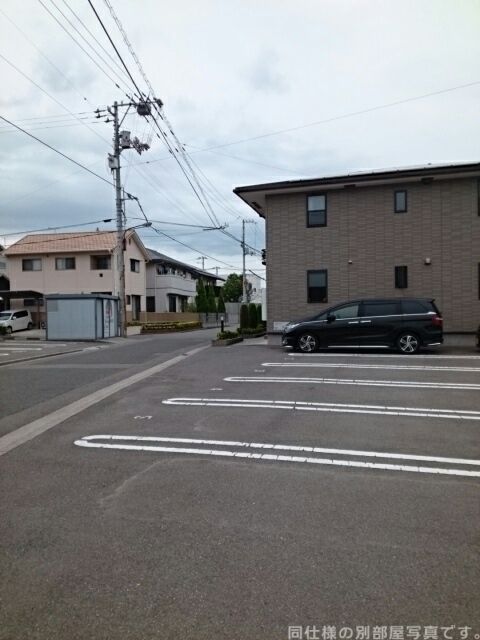 【今治市地堀のアパートの駐車場】