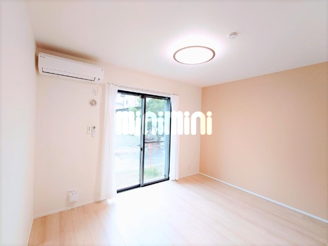 居室・リビング　別部屋の写真です