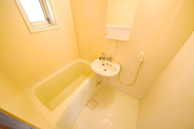 バス・シャワールーム　★お部屋探しはタウンハウジング高幡不動店まで★