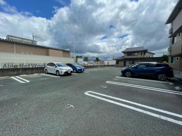 駐車場　駐車場