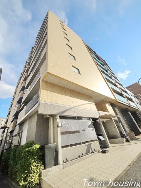 【横浜市都筑区茅ケ崎中央のマンションの建物外観】