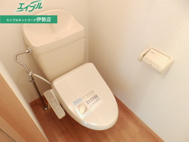 トイレ　同タイプの部屋写真です。