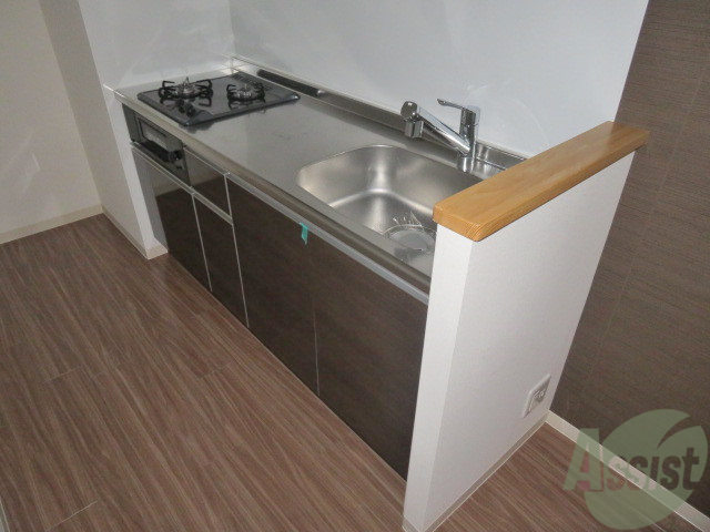 キッチン　キッチンはオシャレなデザインでした。洗い場も大きい。