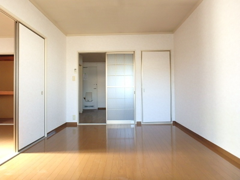 居室・リビング　図面と現状に相違がある場合には現状を優先