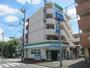 コンビニ　ファミリーマート武蔵村山大南通り店（コンビニ）まで572m
