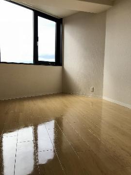 居室・リビング　室内