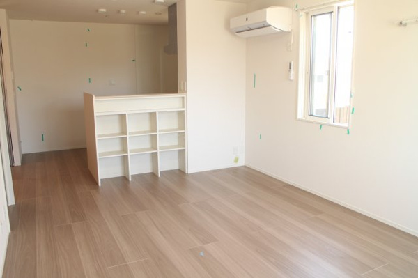 居室・リビング　使いやすい居間です