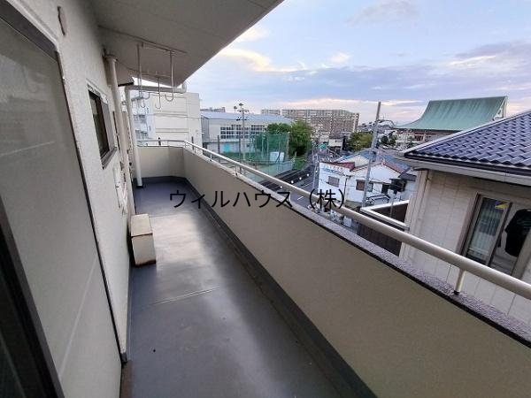 バルコニー　広々バルコニー！