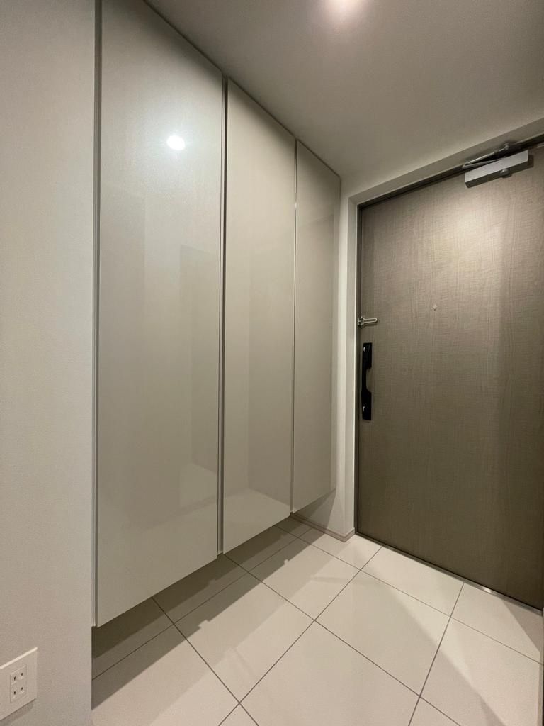 玄関　収納もある玄関です