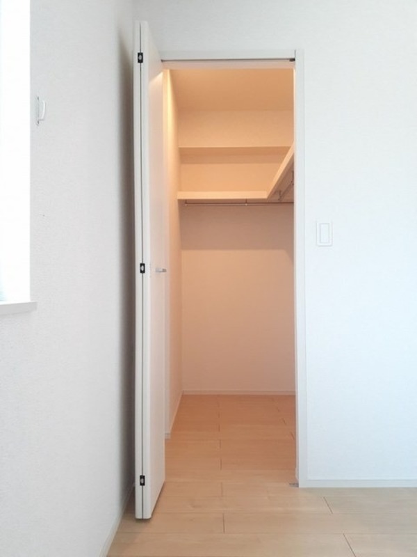 収納　図面と現状に相違がある場合には現状を優先