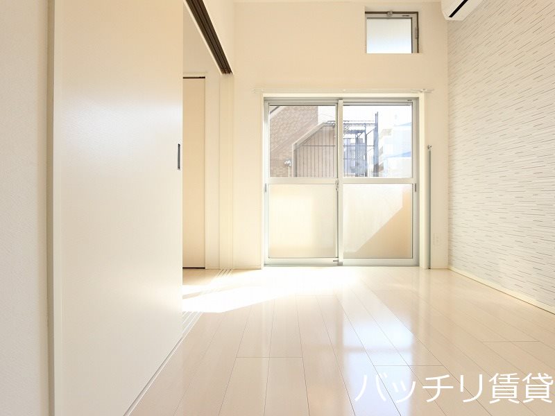 バルコニー　同型タイプの為、現状を優先致します。