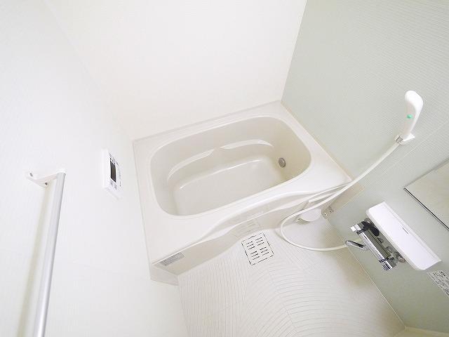 バス・シャワールーム　ゆったり過ごせるお風呂です