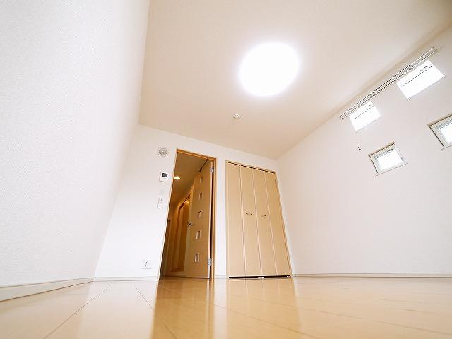 居室・リビング　使いやすい居間です