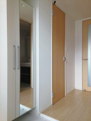 玄関　ゆったりとした玄関です