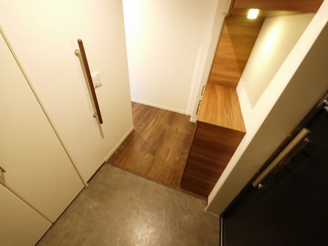 玄関　シンプルで使いやすい玄関です