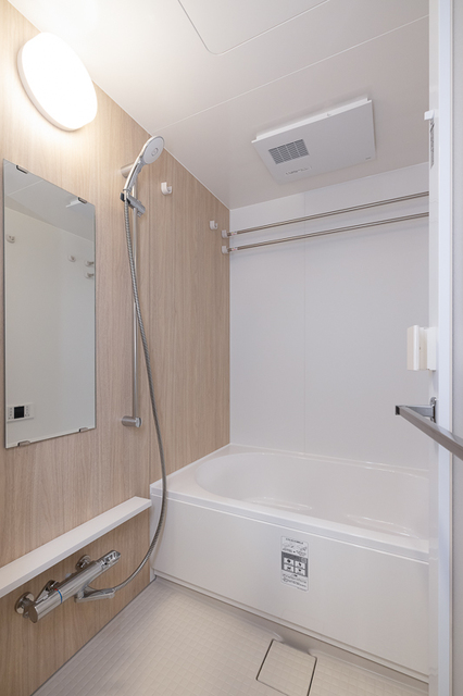 バス・シャワールーム　※写真は同タイプ住戸です。