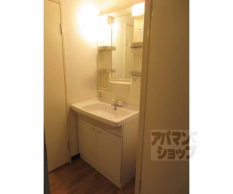 洗面設備　機能性・の洗面台です。