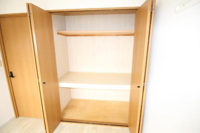 収納　洋室１