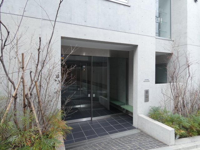 エントランス　エントランス