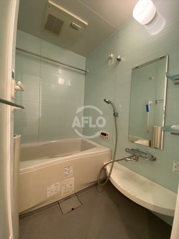 バス・シャワールーム　ロイヤルパークス桃坂　浴室