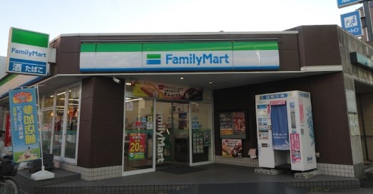 コンビニ　ファミリーマート 岩塚駅前店（コンビニ）まで406m