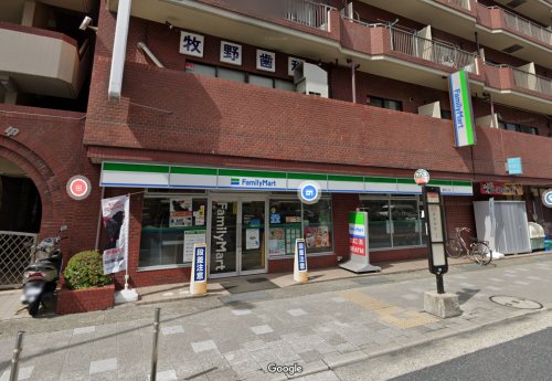 コンビニ　ファミリーマート 灘桜口店（コンビニ）まで161m