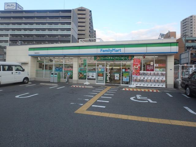 コンビニ　ファミリーマート 福島海老江店（コンビニ）まで297m
