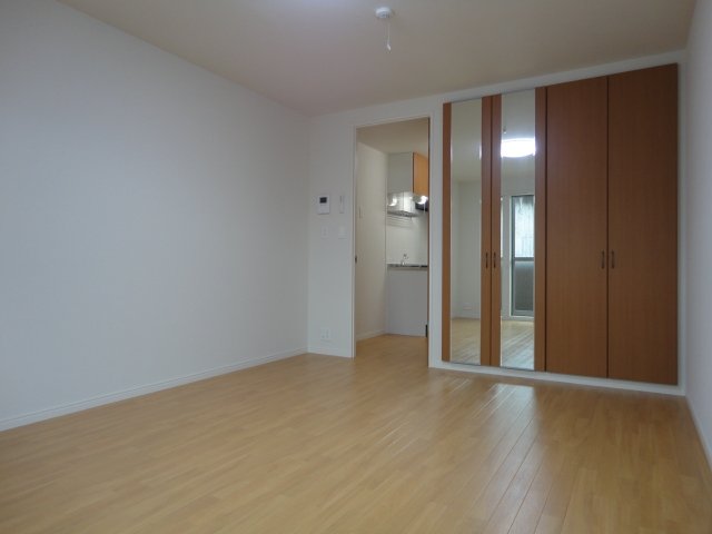 居室・リビング　洋間