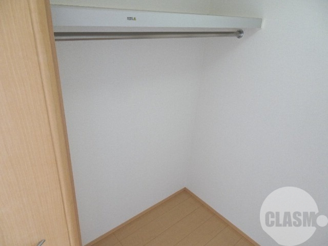 収納　ウォークインクローゼット