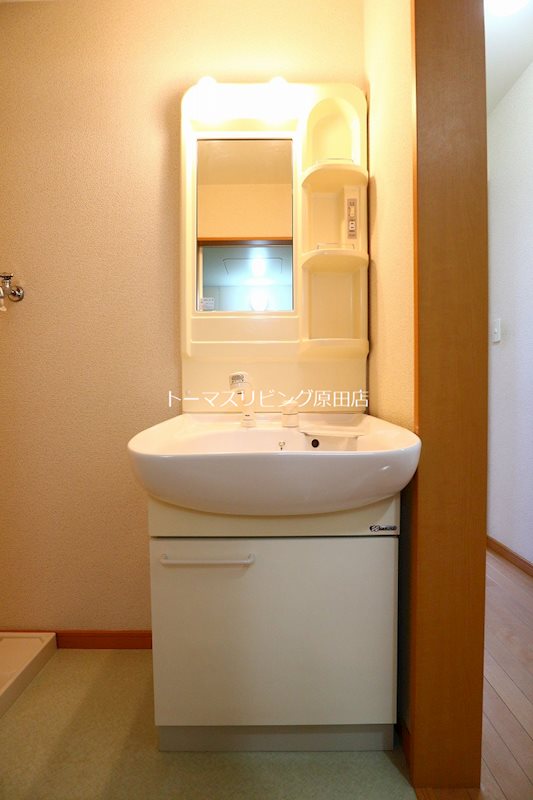 洗面設備　101号室写真