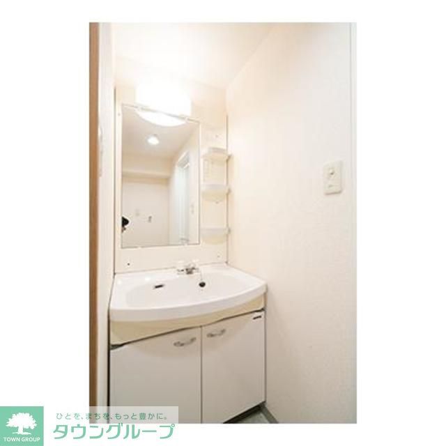 洗面設備　※写真は同タイプ住戸です。