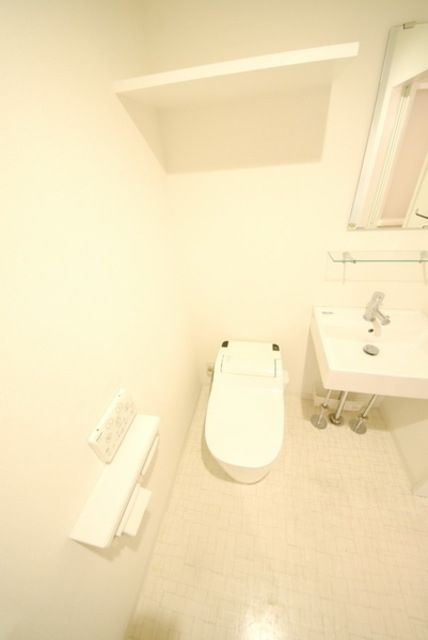 トイレ　★広々としたトイレです★