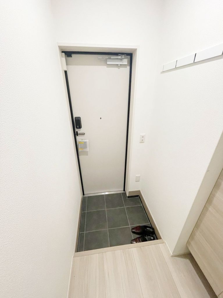 玄関　設備