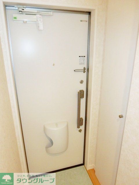 玄関　お問合せはタウンハウジングまで！※現地待合わせ相談可能