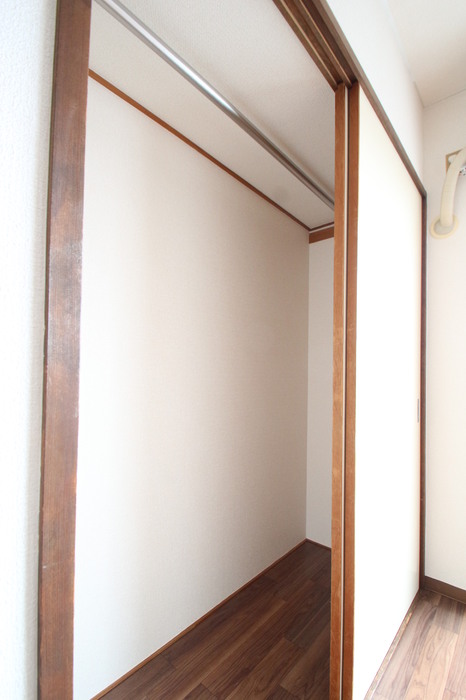 収納　退去予定のため別部屋写真使用