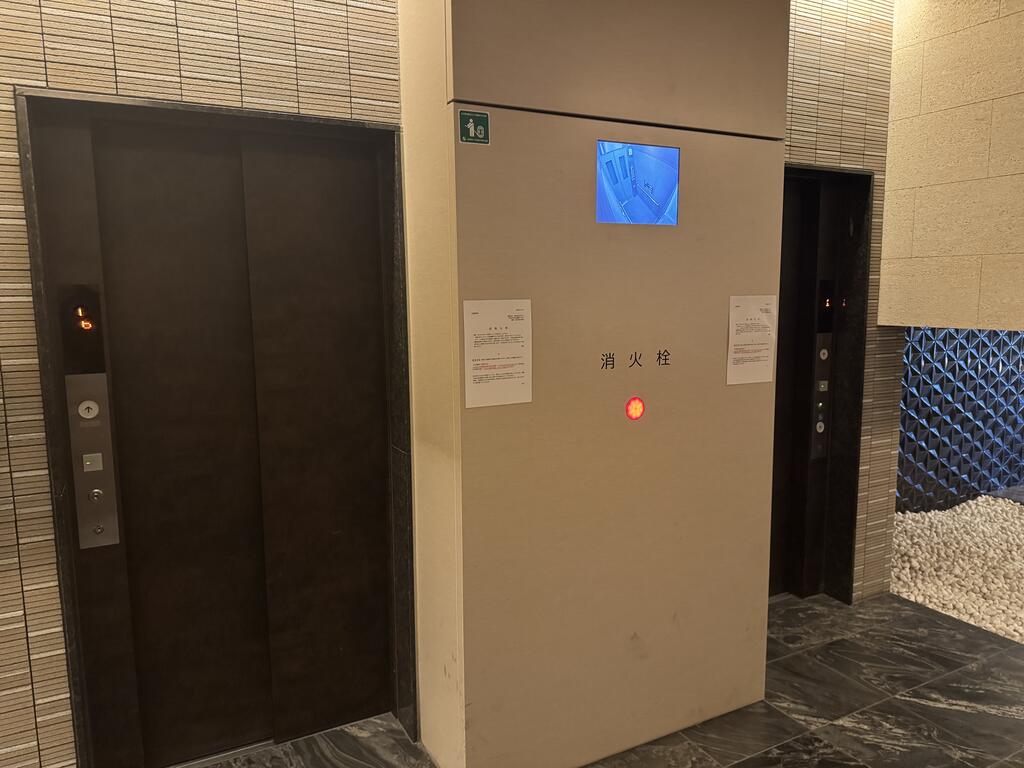 ロビー　EV2基