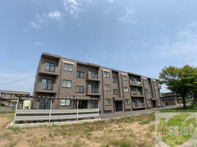 建物外観　札幌市北区篠路３条「レガーノ３２」