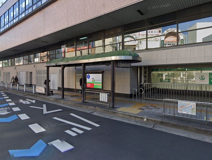 コンビニ　ローソン HA阪急高槻市店（コンビニ）まで268m