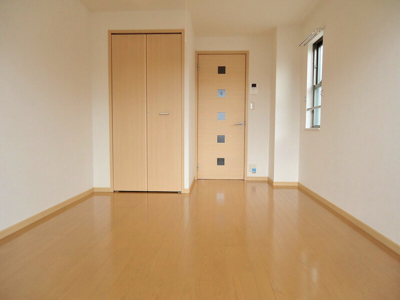居室・リビング　優しい色のお部屋でゆったりとした生活を