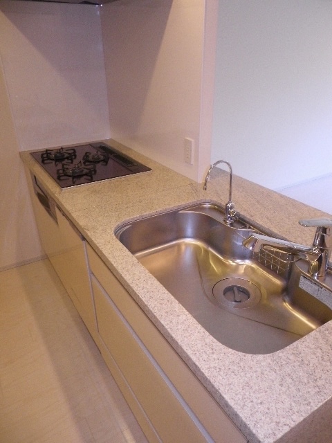 キッチン　※別部屋写真