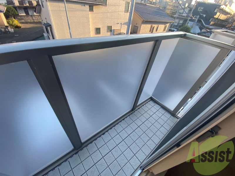 バルコニー　お天気のいい日はバルコニーで洗濯物も干せますよ。