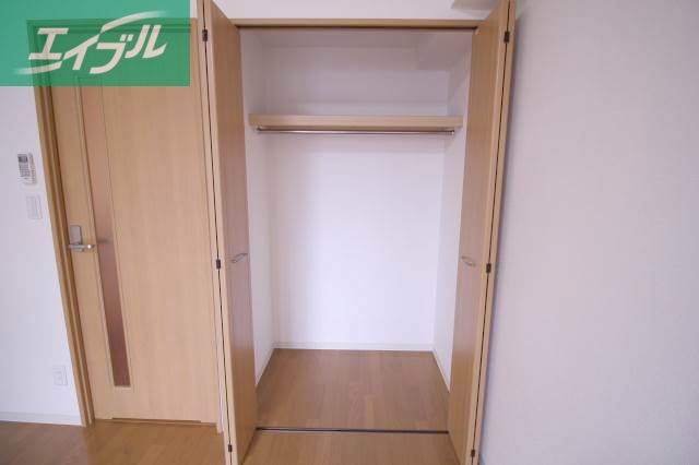 収納　同物件別部屋の写真です