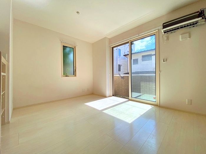 Prelude池尻の居間写真