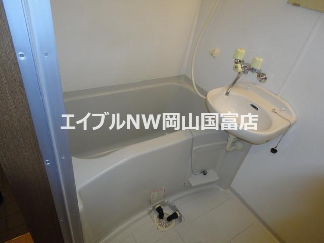 バス・シャワールーム　バス