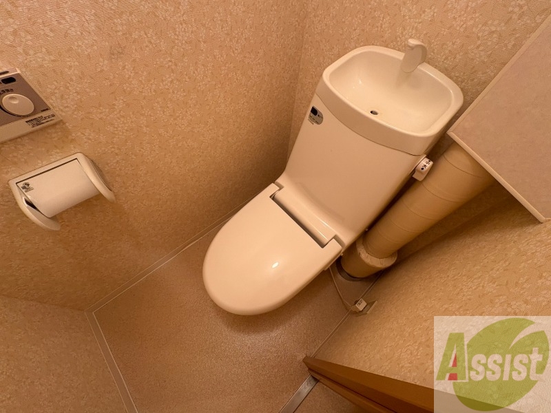 トイレ　こちらはトイレです。清潔感があり、安心して使用できます。