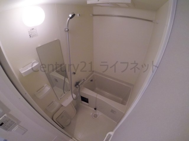 地下鉄御堂筋線 西中島南方駅 徒歩11分 12階建 築10年の風呂写真