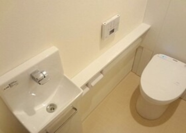 トイレ　別部屋同仕様